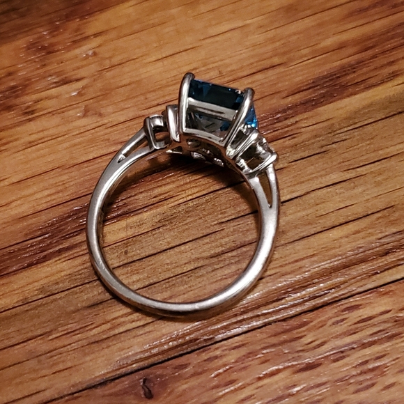 Aquamarine, cz and sterling silver ring - Picture 3 of 3